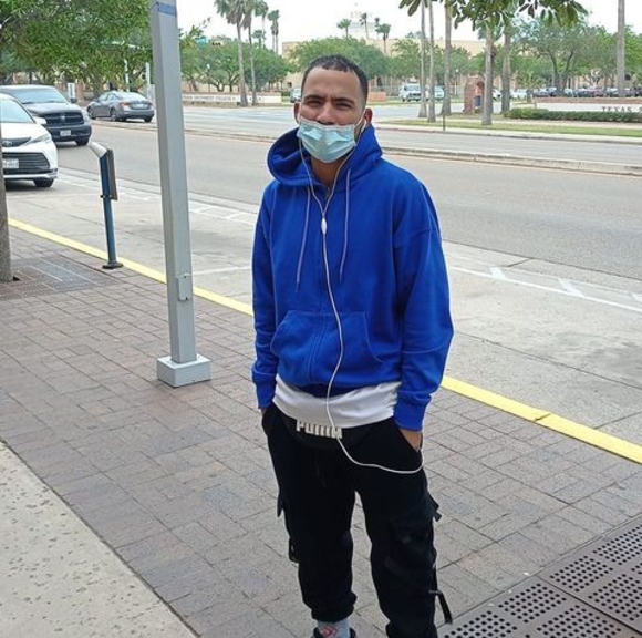 Meet your Posher, Ariel - Picture 1 of 1